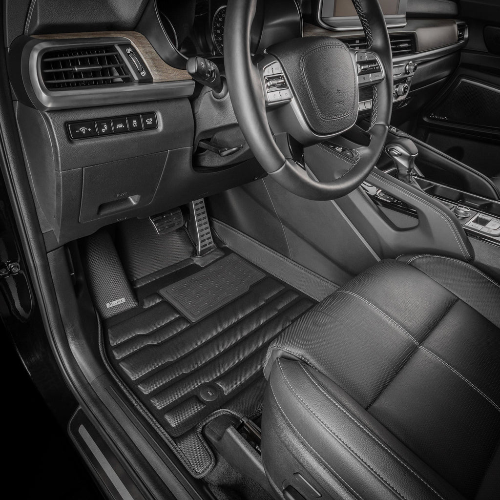 Chevrolet Suburban 8-Seater